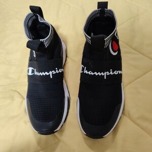 Boys/Mens Champion Athletic Shoes Size 6.5